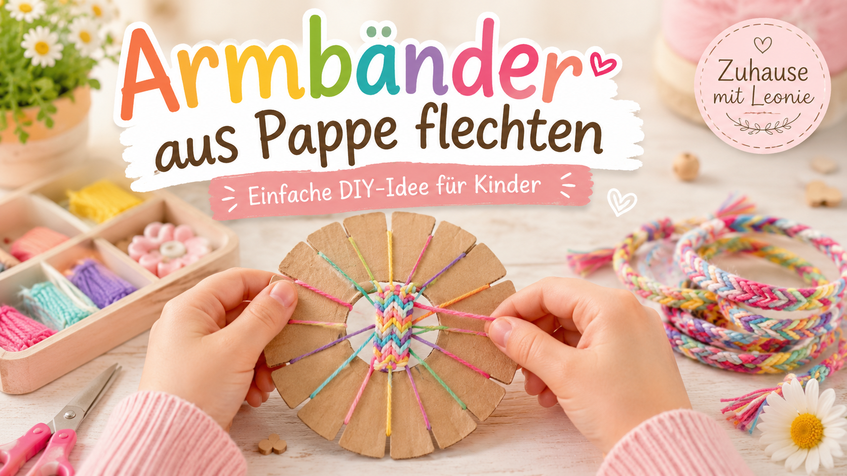 Armbänder aus Pappe flechten: einfache DIY-Idee für Kinder